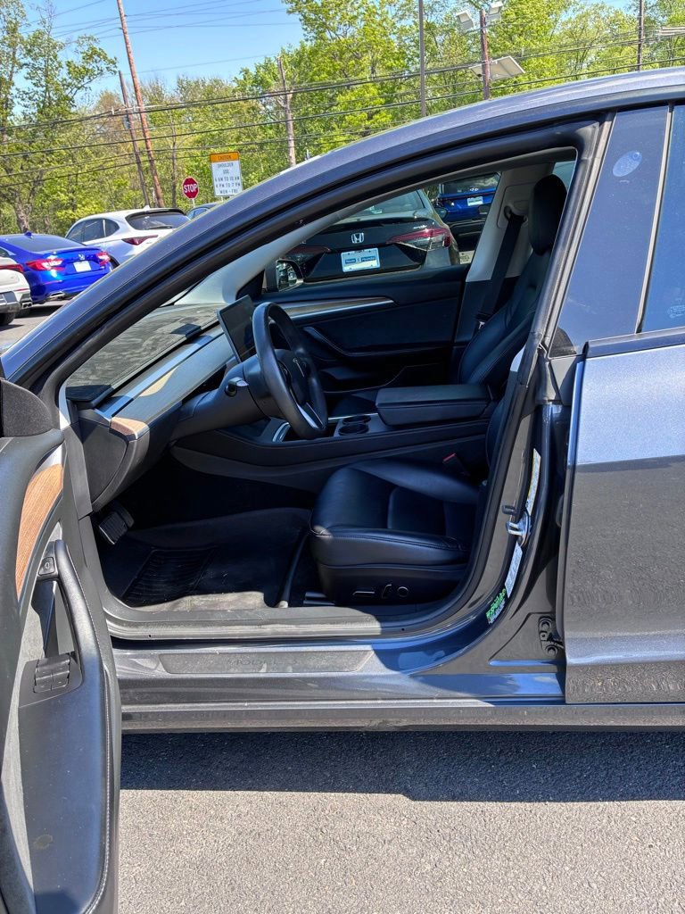 Used 2022 Tesla Model 3 Long Range AWD/4WD image 23