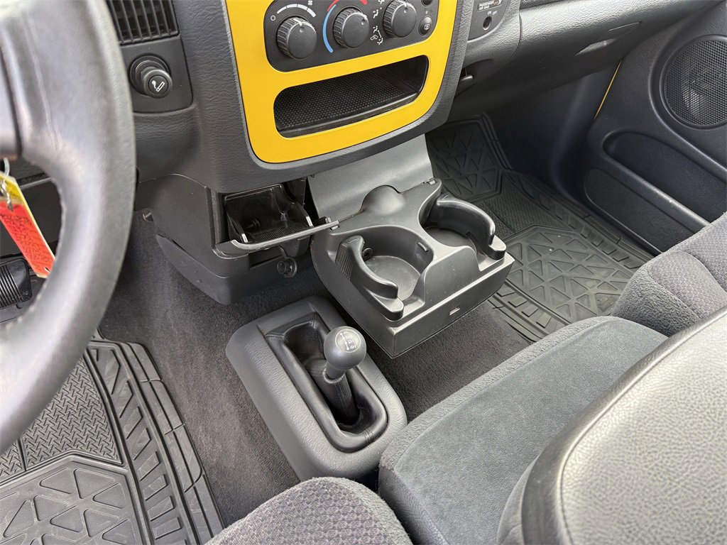 Used 2004 Dodge Ram 1500 Truck SLT w/ Sport Appearance Group image 26