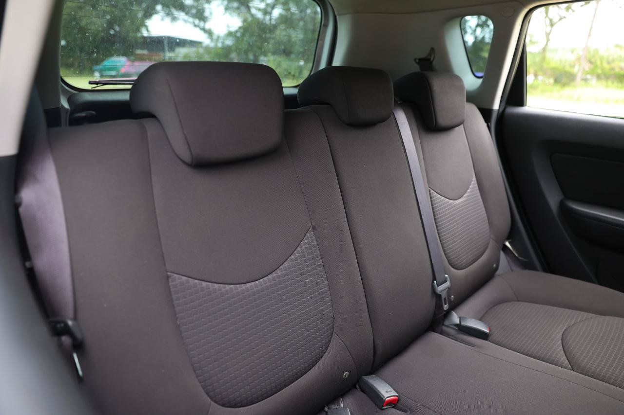 Used 2010 Kia Soul FWD image 14