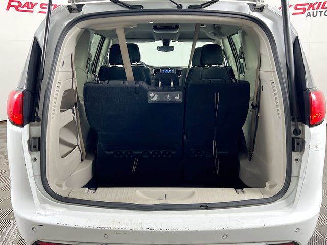 Used 2018 Chrysler Pacifica Touring Plus w/ Tire & Wheel Group image 24