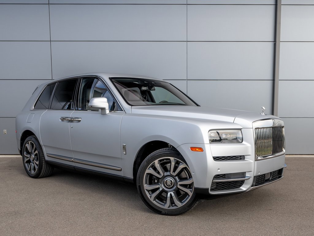 Used 2024 Rolls-Royce Cullinan image 4