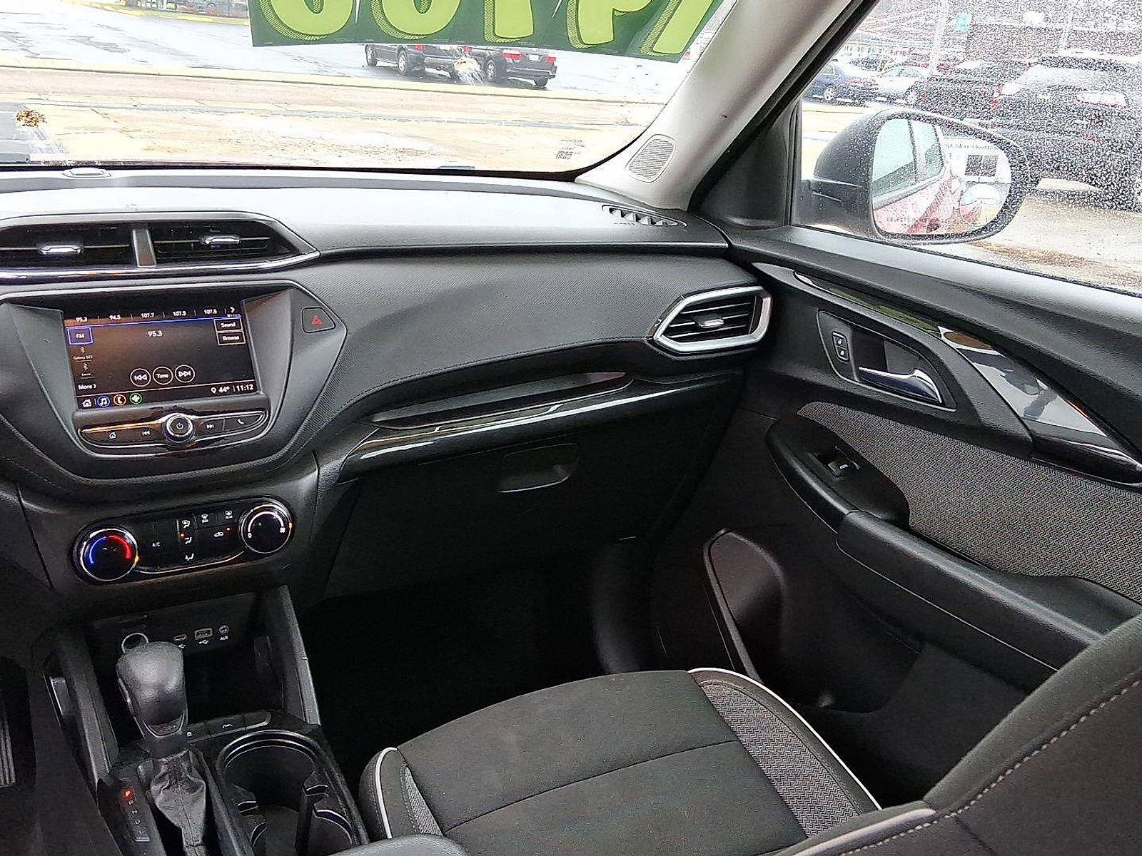 Used 2021 Chevrolet TrailBlazer LS image 14