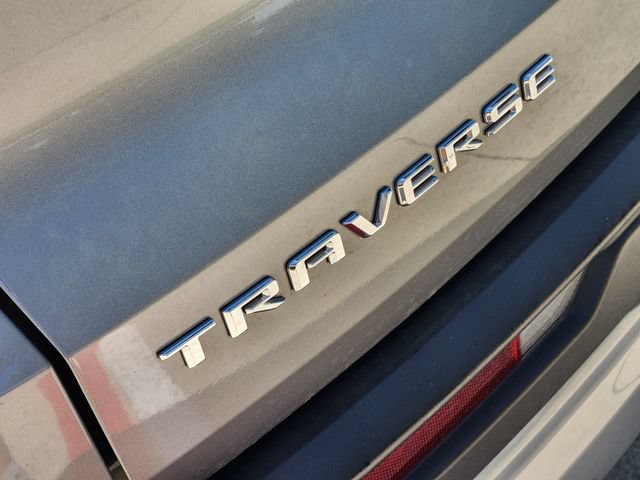 Used 2026 Chevrolet Traverse LT FWD image 9
