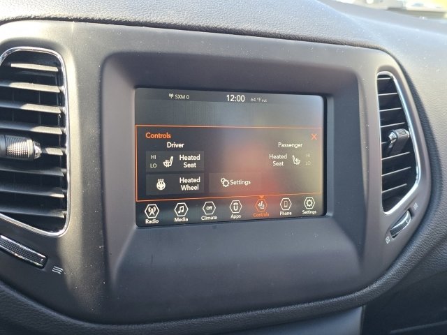 Used 2019 Jeep Compass Latitude w/ Cold Weather Group image 6