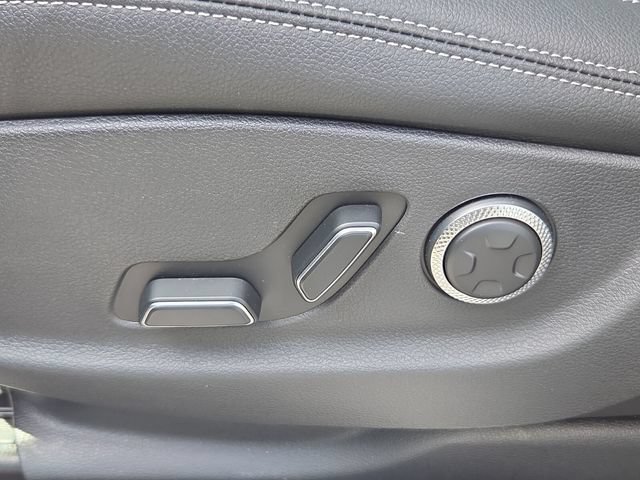 Used 2026 Genesis GV70 2.5T Select AWD/4WD image 12
