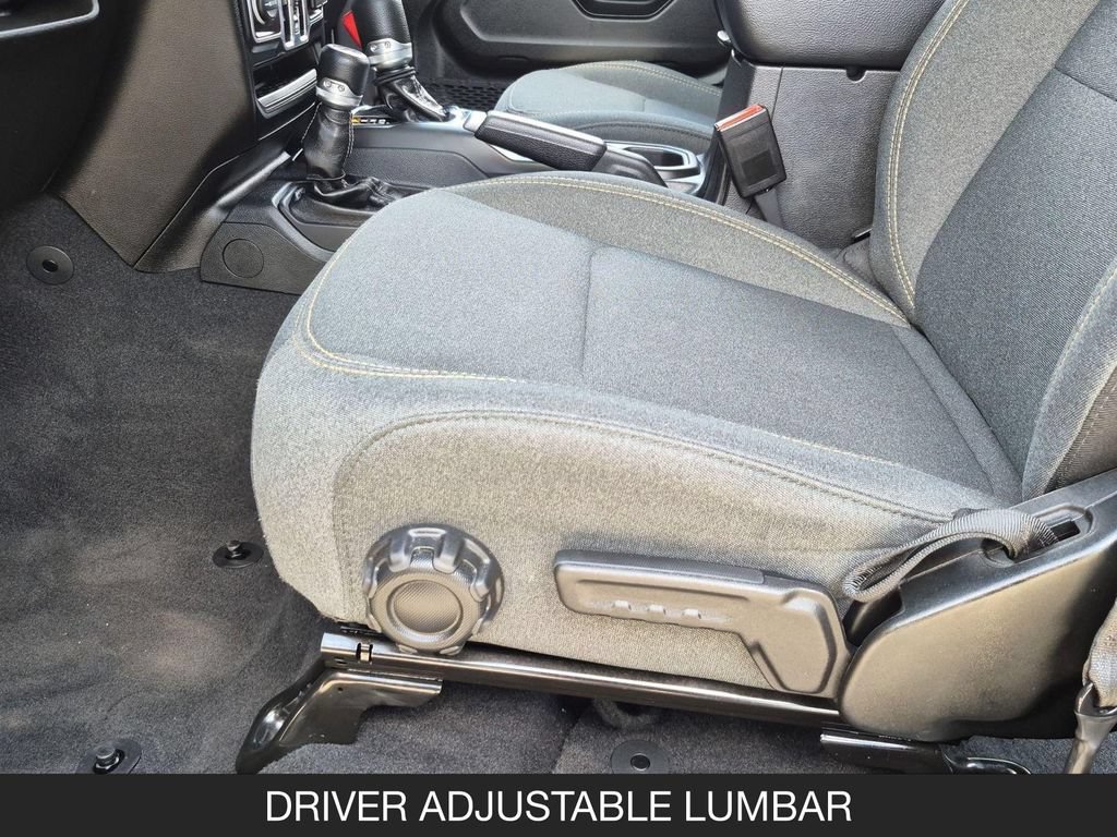Used 2025 Jeep Wrangler Unlimited Sport AWD/4WD image 15