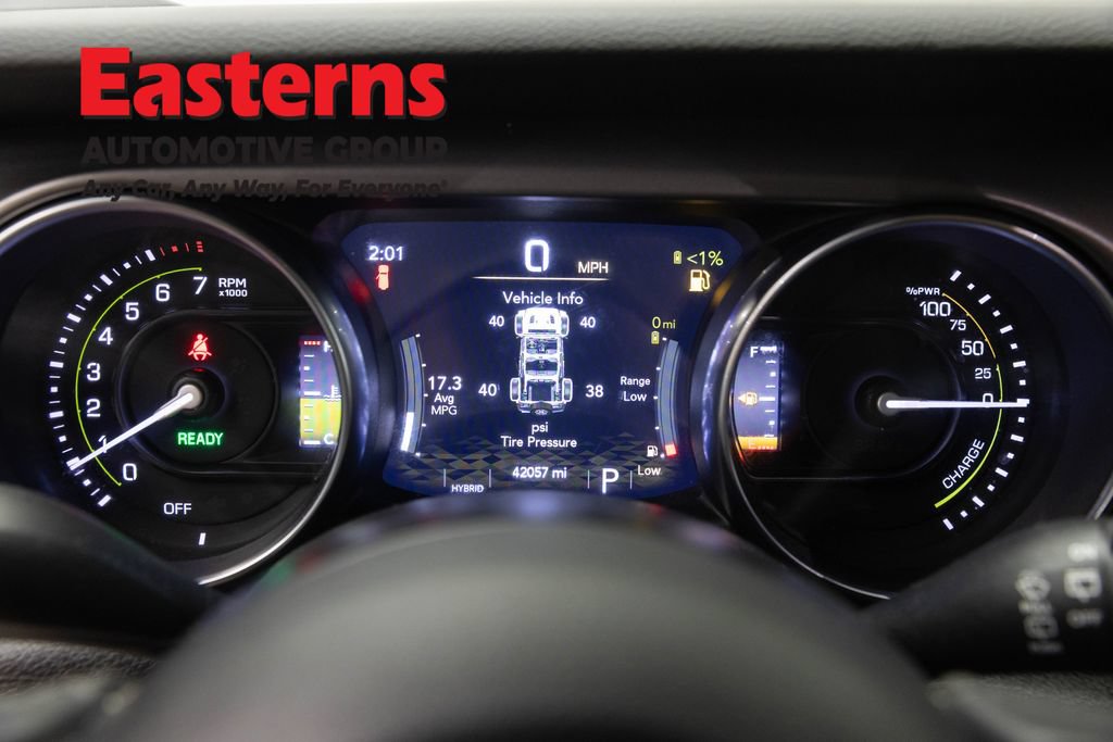 Used 2023 Jeep Wrangler Unlimited w/ Cold Weather Group AWD/4WD image 18