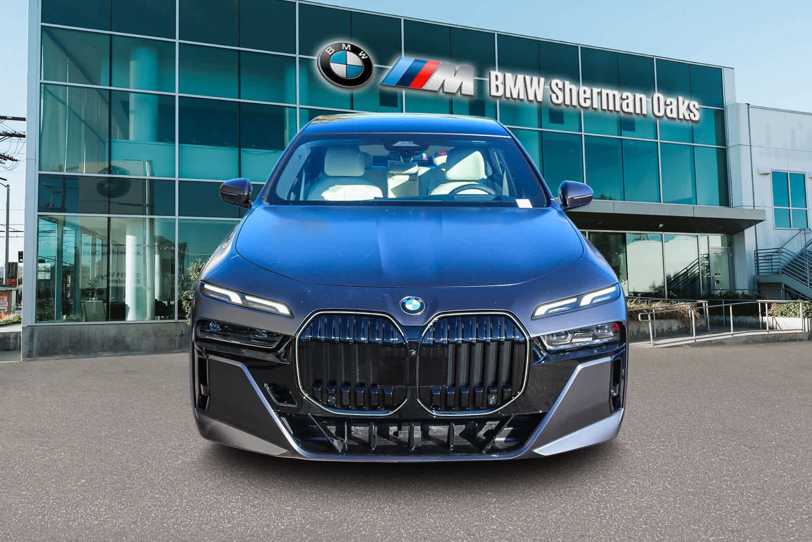 New 2026 BMW 740i image 2
