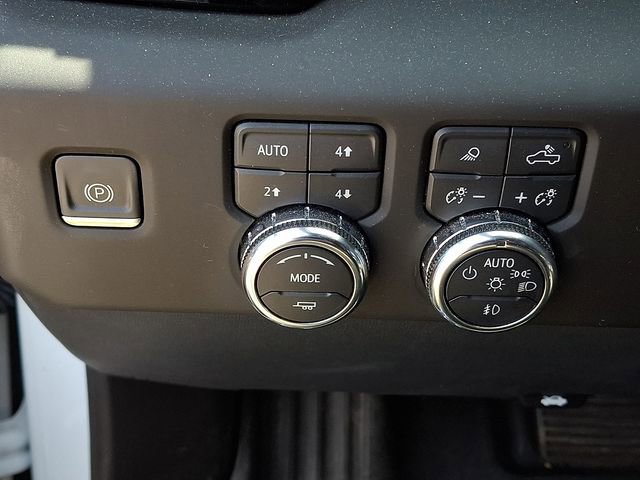 Used 2023 GMC Sierra 1500 AT4 w/ AT4 Premium Package AWD/4WD image 18