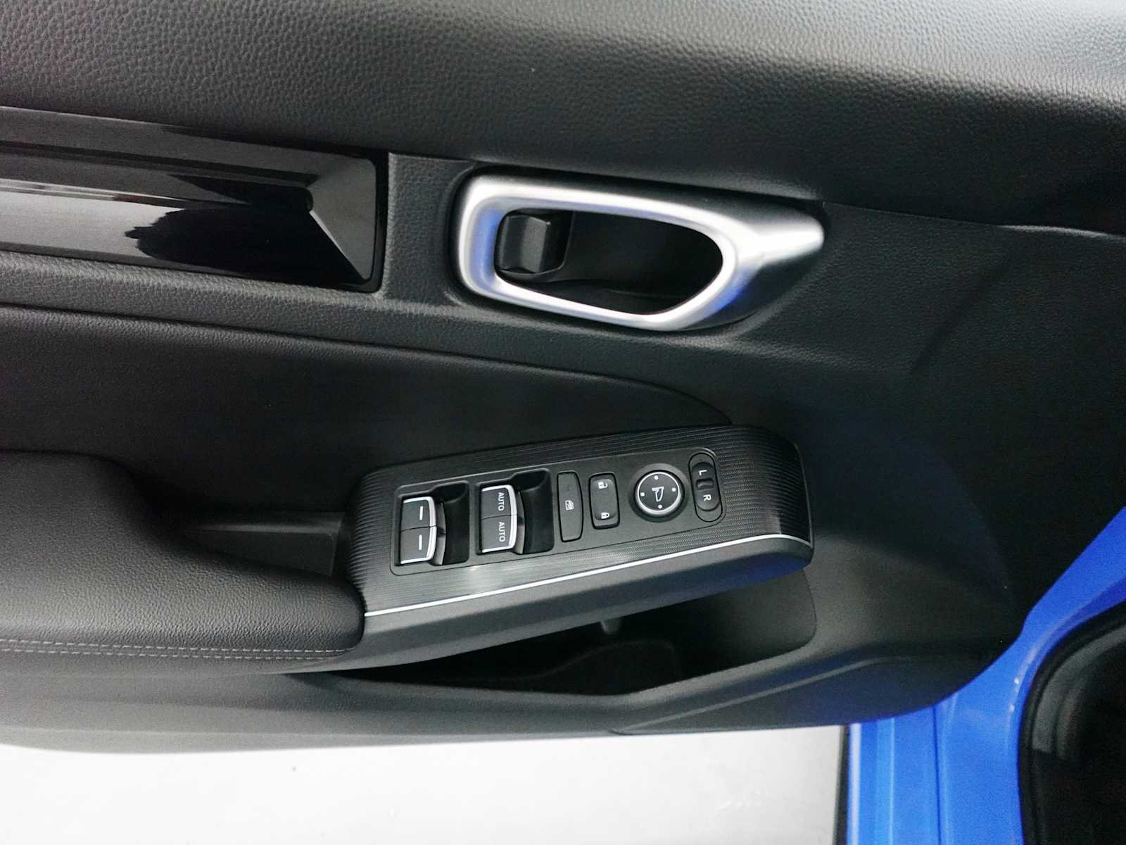 Used 2024 Honda Civic Sport Touring image 11