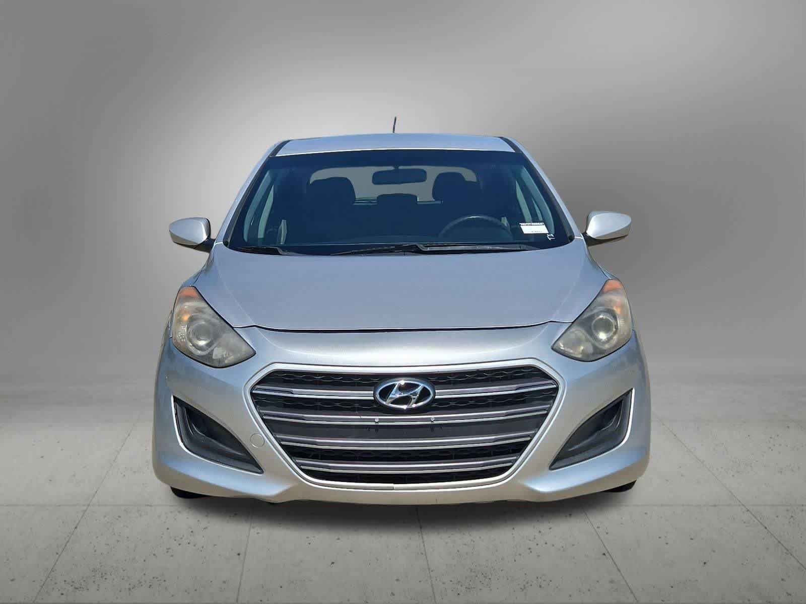Used 2017 Hyundai Elantra GT FWD image 9