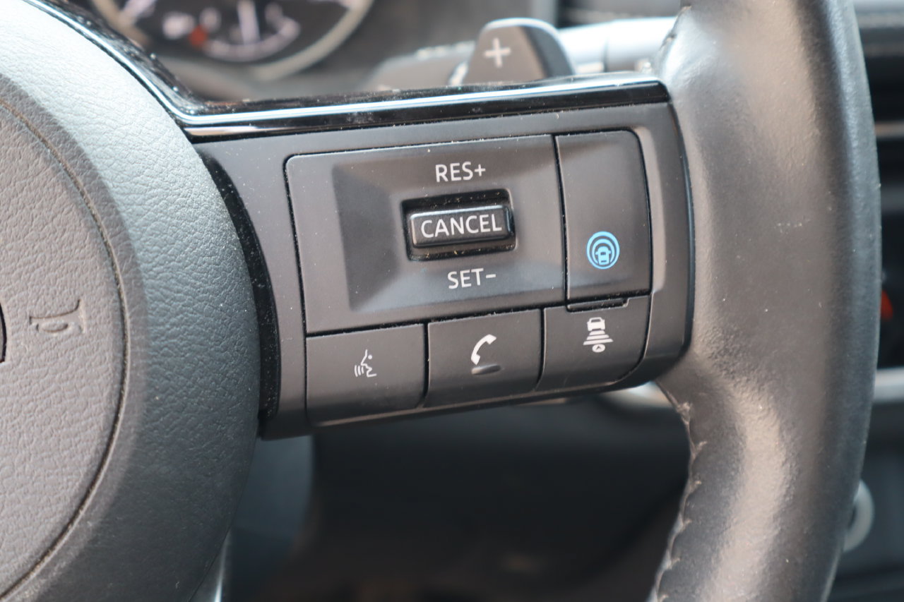 Certified 2023 Nissan Rogue SV w/ SV Premium B Package FWD image 13