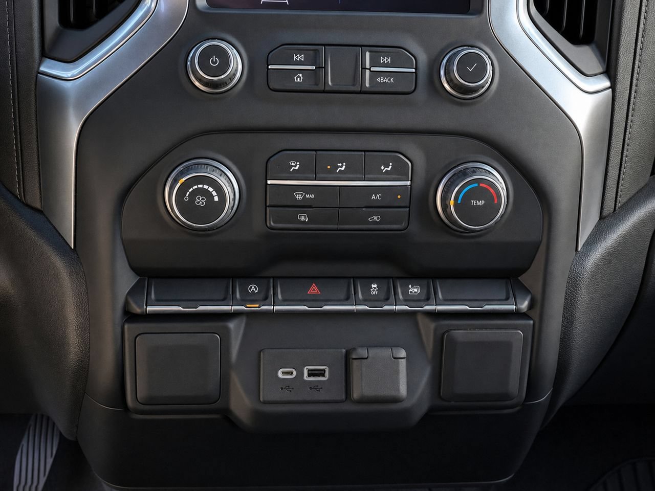Certified 2020 Chevrolet Silverado 1500 LT AWD/4WD image 22