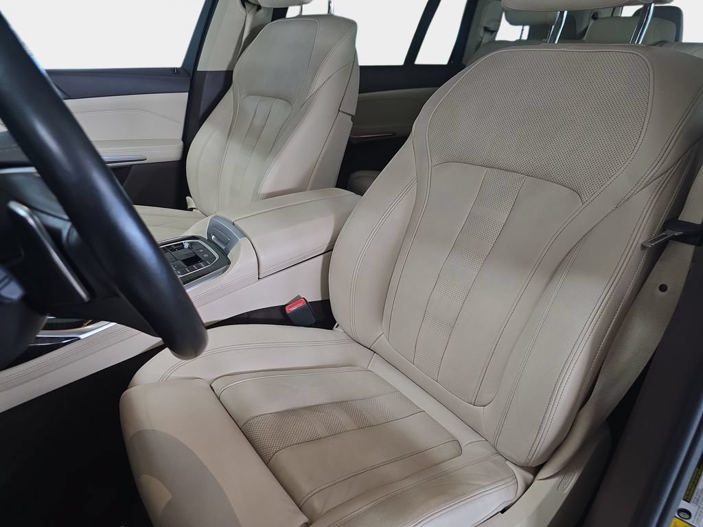 Used 2019 BMW X7 xDrive40i w/ Premium Package AWD/4WD image 17