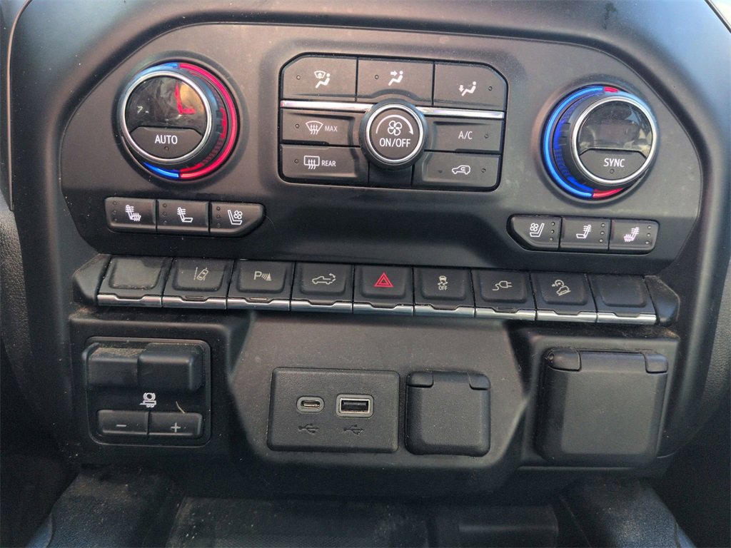 Used 2021 Chevrolet Silverado 2500 LTZ w/ LTZ Premium Package image 13