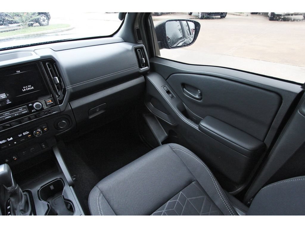Certified 2026 Nissan Frontier SV w/ SV Convenience Package RWD image 9