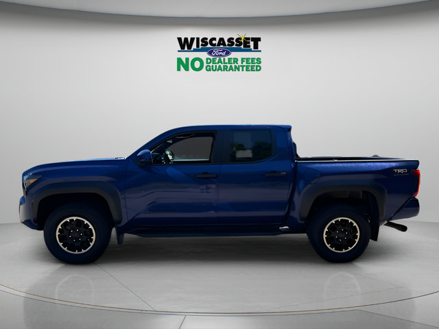 Used 2024 Toyota Tacoma TRD Off-Road AWD/4WD image 2