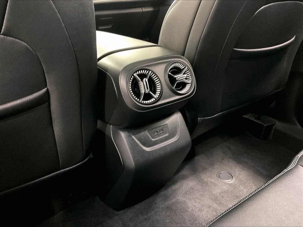 Used 2024 Chevrolet Blazer EV LT AWD/4WD image 29