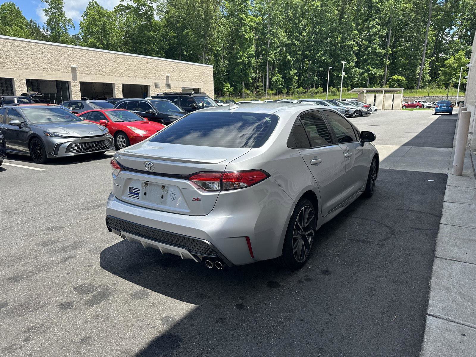 Used 2021 Toyota Corolla SE FWD image 6