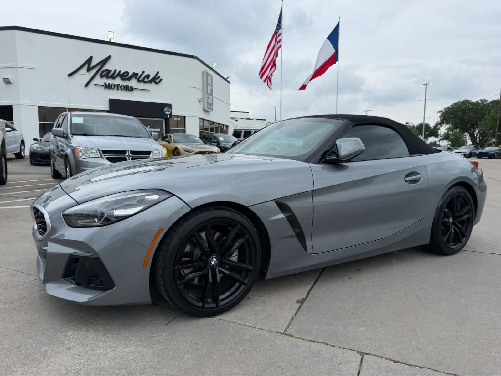 Used 2024 BMW Z4 sDrive30i w/ Convenience Package