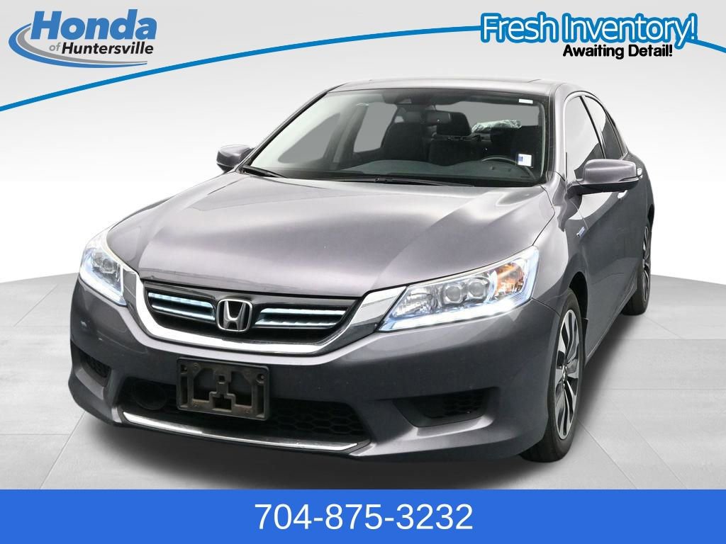 Used 2015 Honda Accord Touring image 4