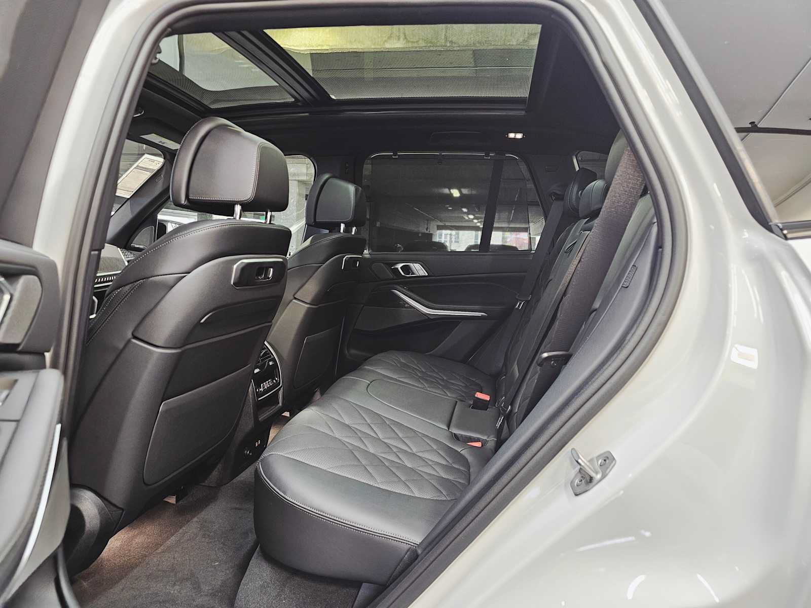 New 2026 BMW X5 M60i AWD/4WD image 25