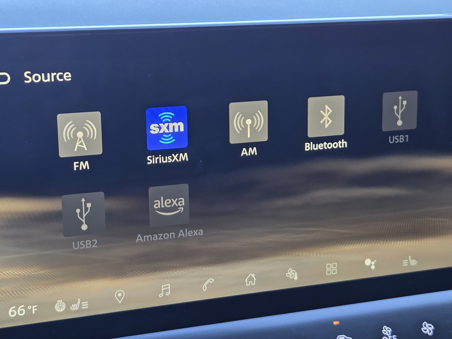 New 2026 Nissan Leaf Platinum+ w/ Cargo Package (Platinum+) FWD image 11