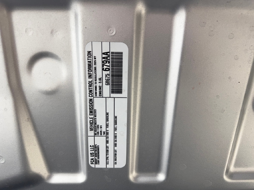 Used 2025 Jeep Grand Cherokee Altitude RWD image 77