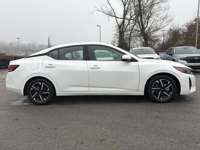 Used 2024 Nissan Sentra SV image 2