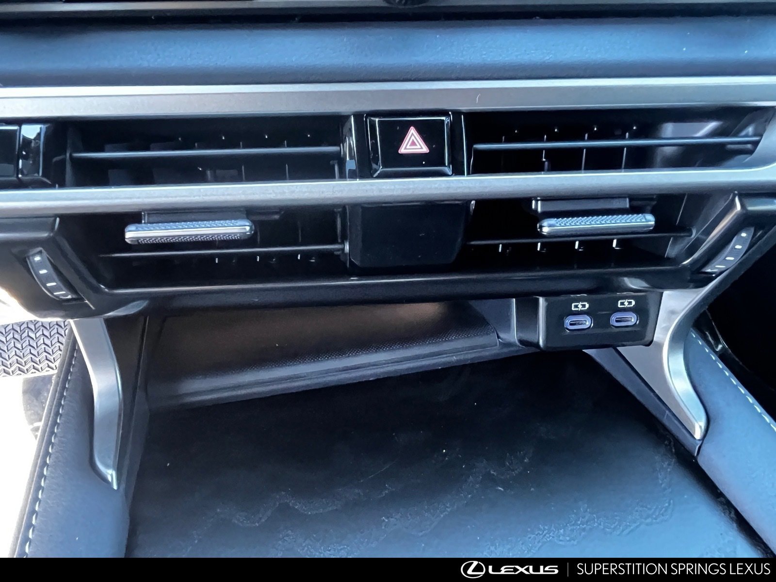 New 2026 Lexus RX 450h AWD image 14