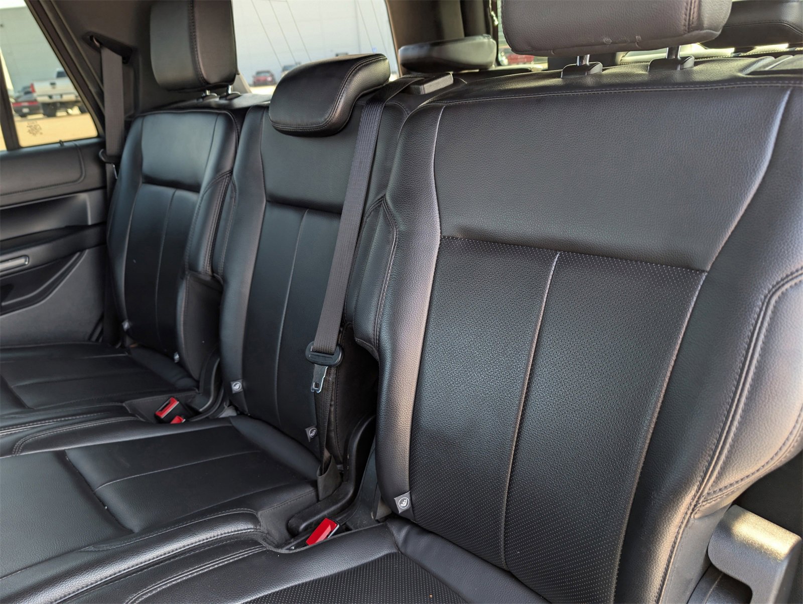 Used 2021 Ford Expedition XLT image 28