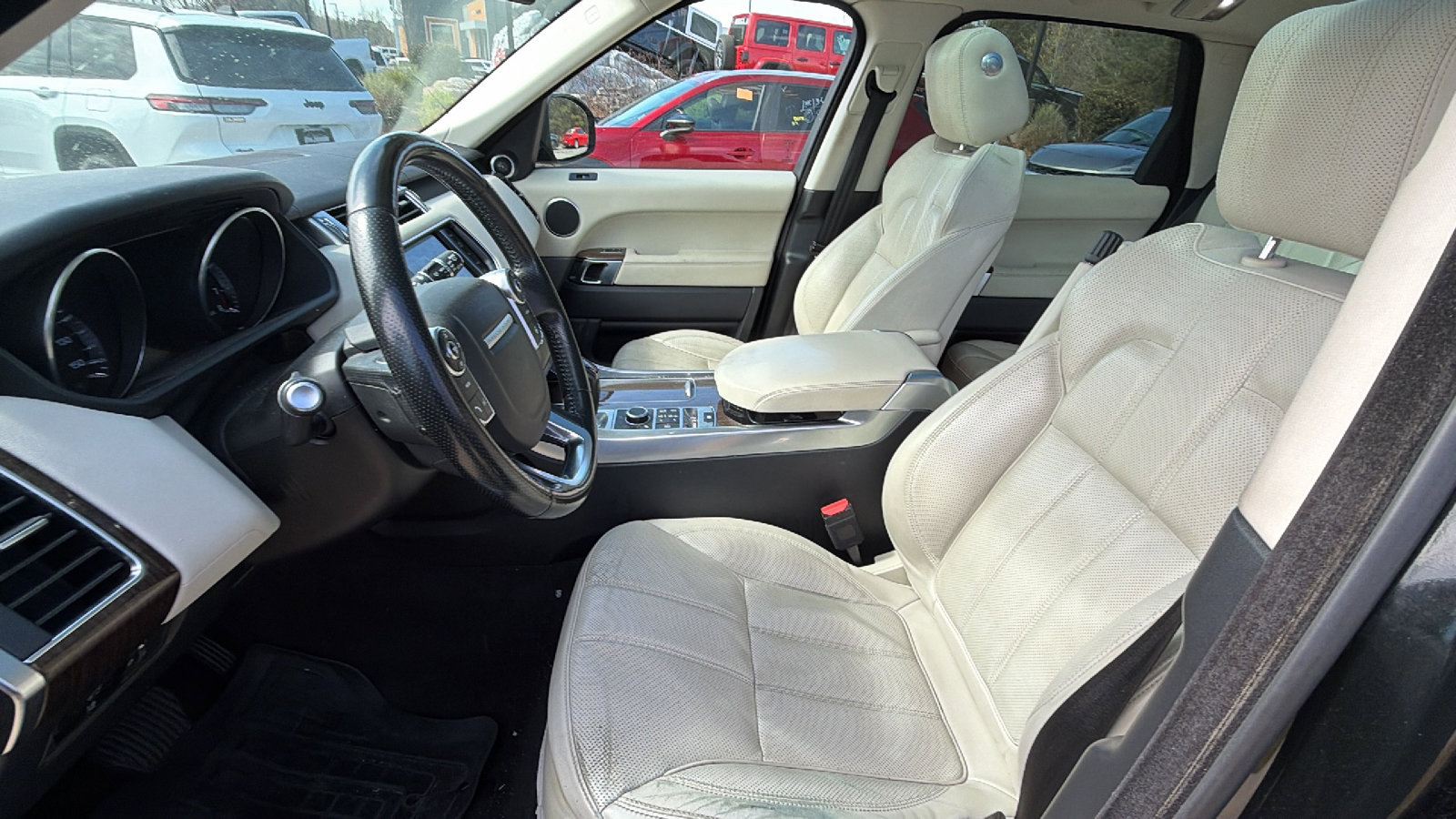 Used 2015 Land Rover Range Rover Sport HSE image 16