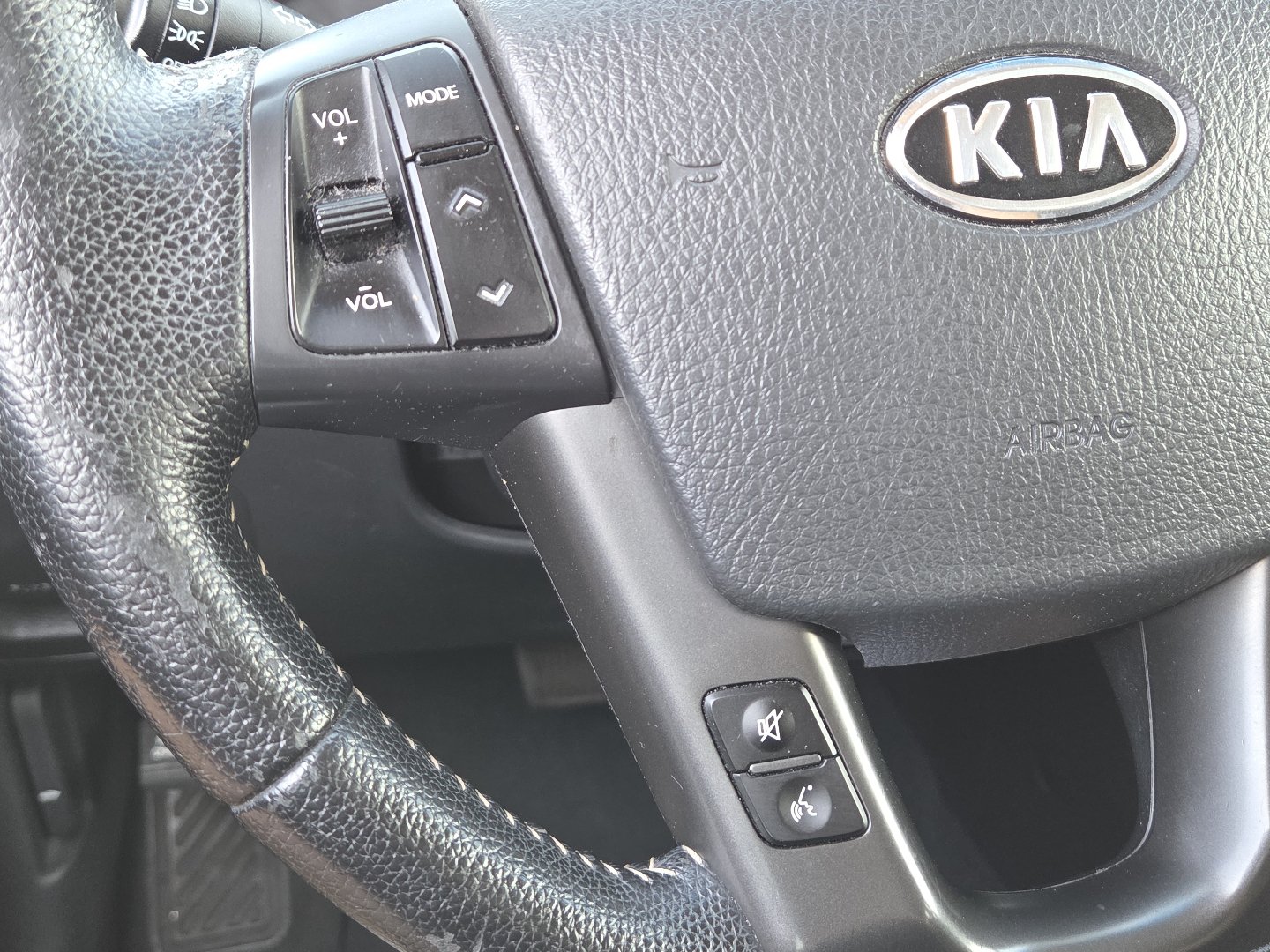 Used 2013 Kia Sorento EX w/ Premium Plus Pkg FWD image 30