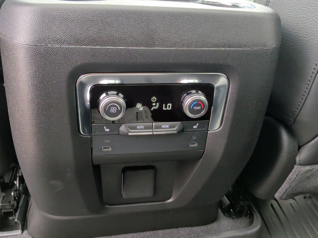 New 2026 GMC Yukon XL Denali w/ Sun & Power Step Package image 39