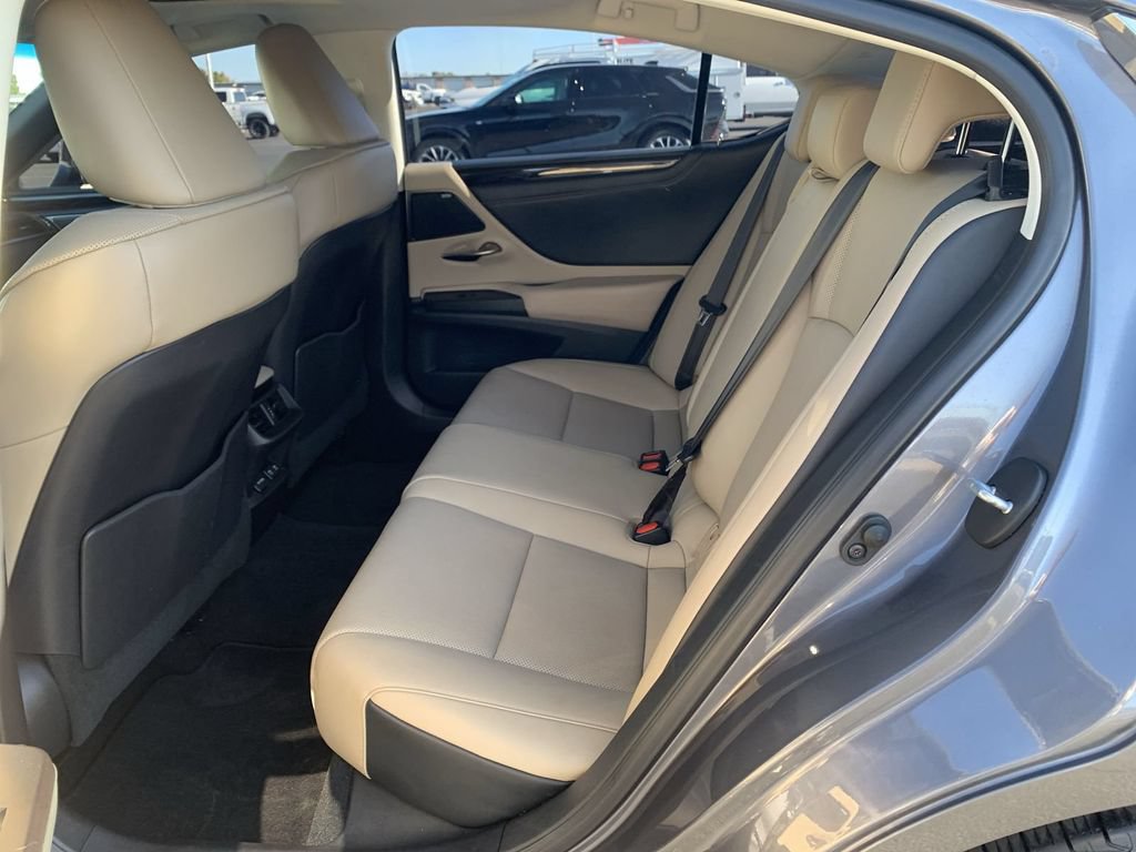 Used 2019 Lexus ES 350 w/ Premium Package FWD image 24