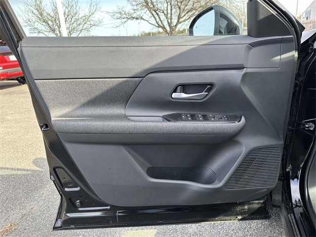 New 2026 Nissan Kicks SV w/ SV Premium Package image 14