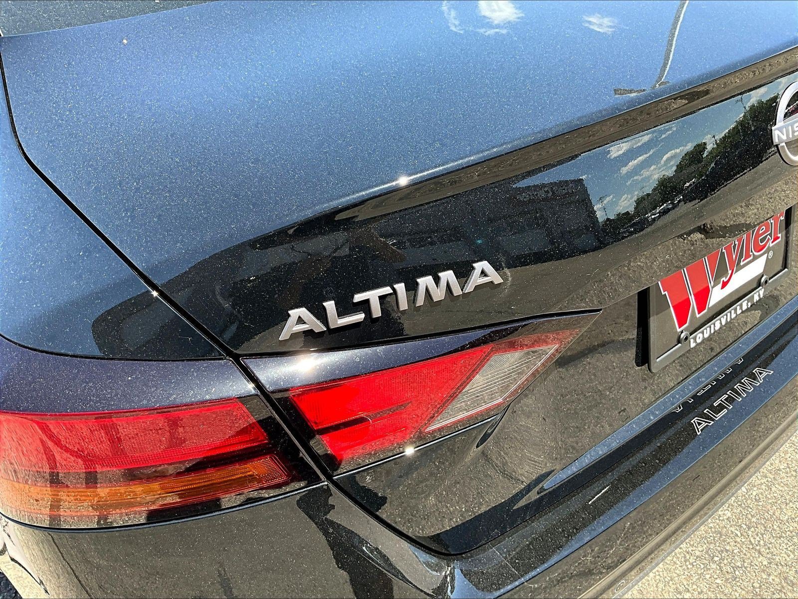 New 2026 Nissan Altima 2.5 SV w/ SV Premium Package FWD image 14