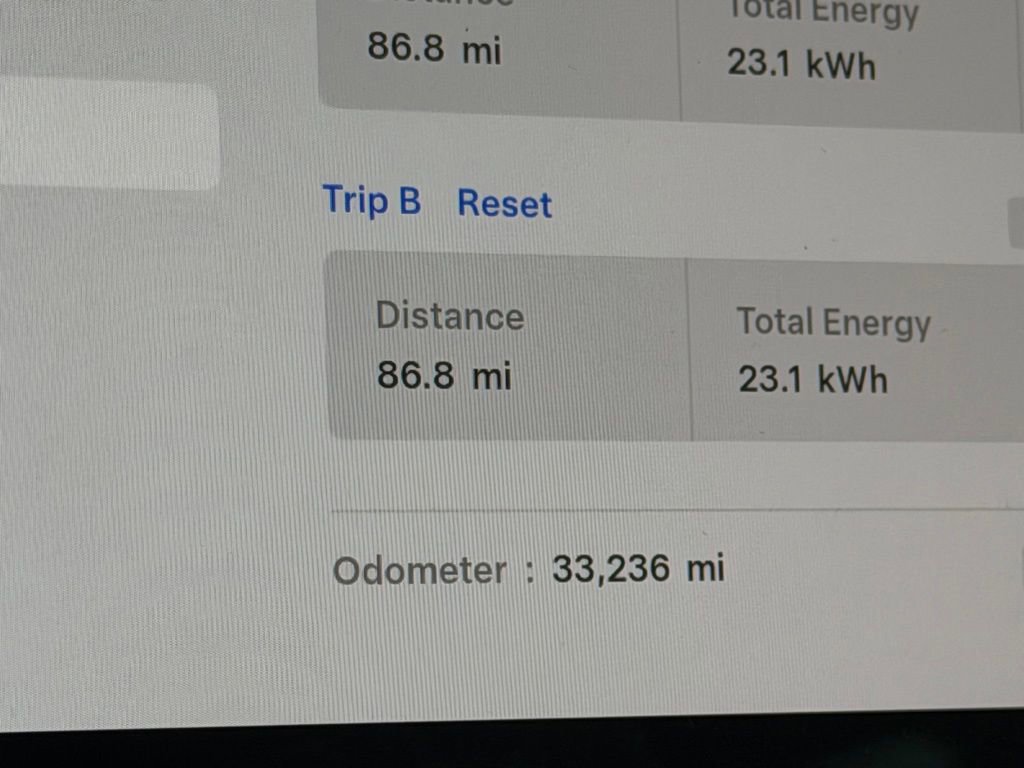 Used 2023 Tesla Model 3 Standard Range image 15