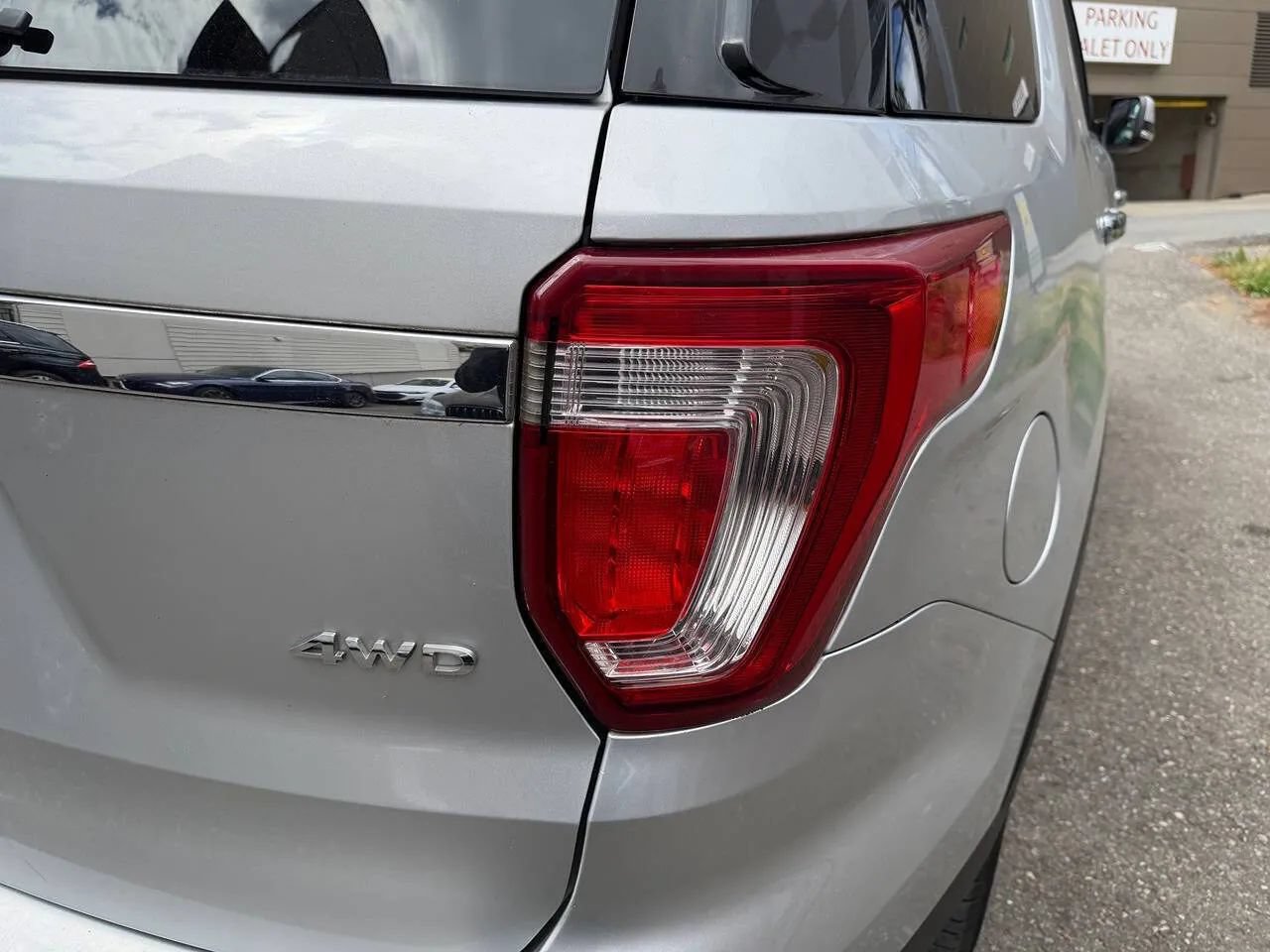 Used 2016 Ford Explorer Limited AWD/4WD image 18