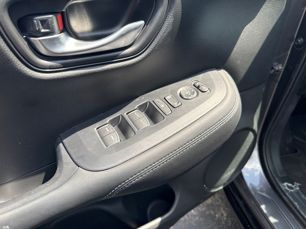 Certified 2027 Honda HR-V EX-L image 18