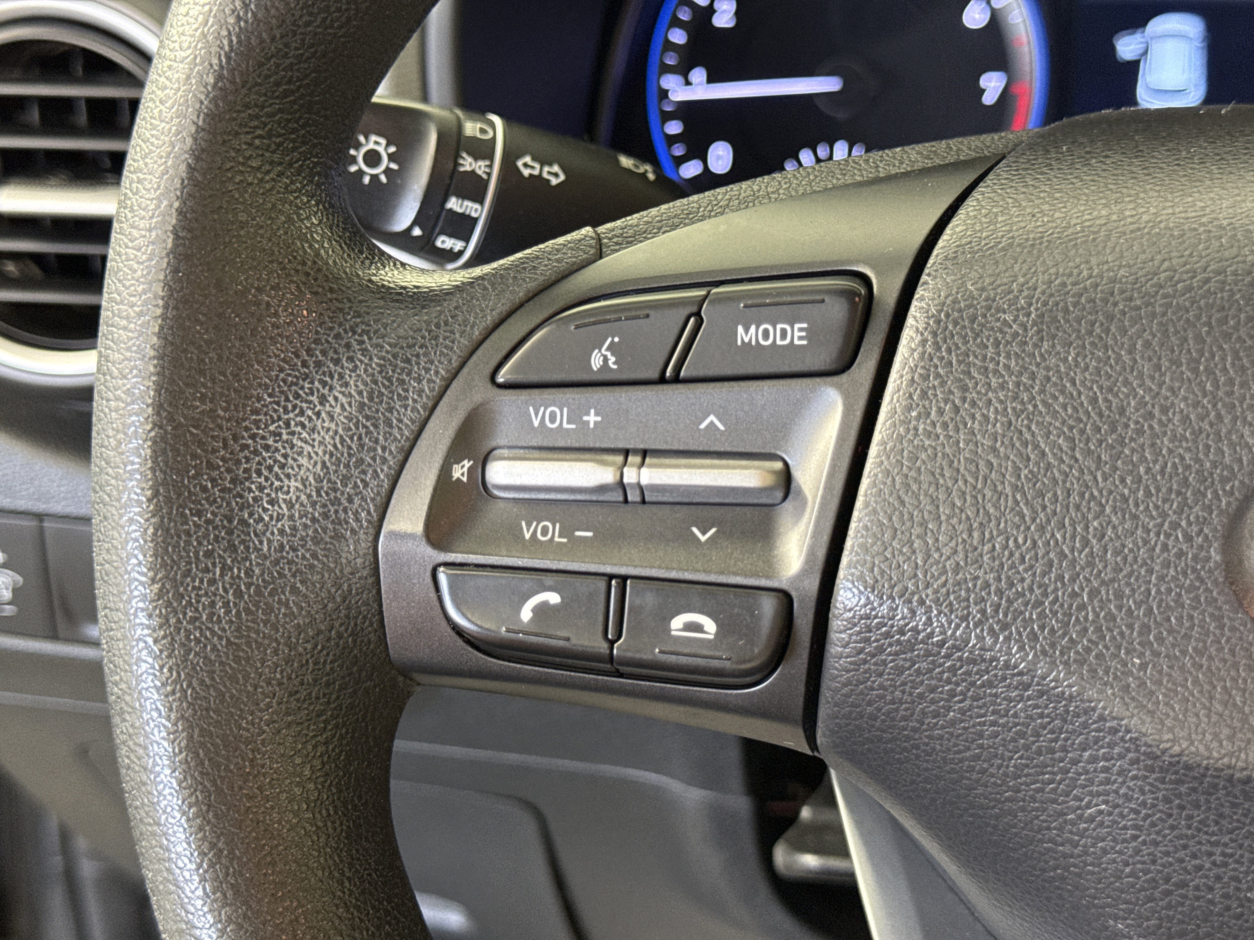 Used 2021 Hyundai Kona SE image 22