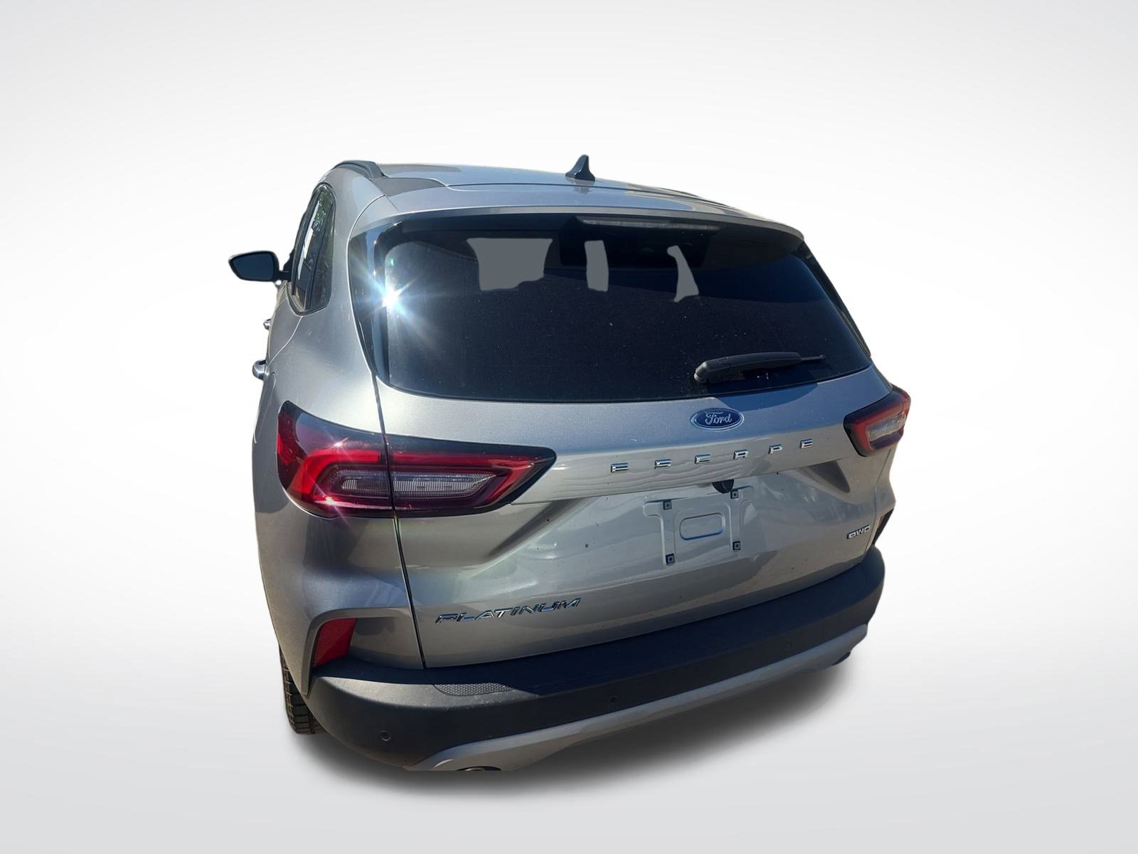 Used 2024 Ford Escape Platinum image 9