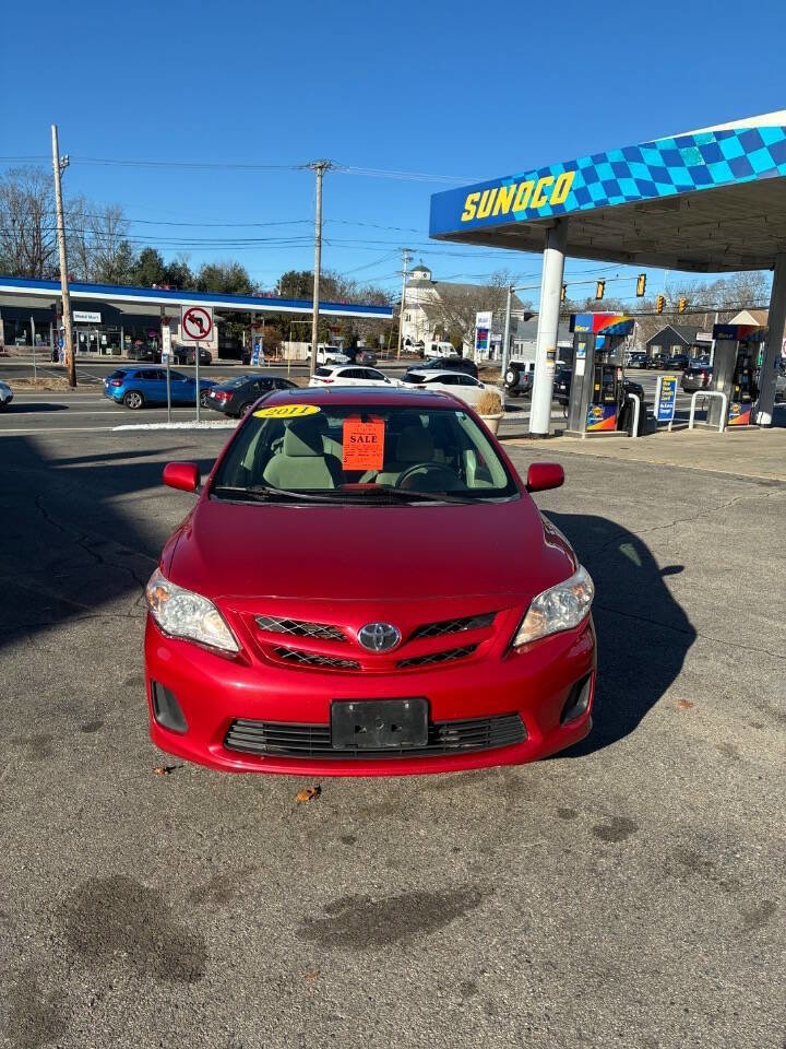 Used 2011 Toyota Corolla LE image 1