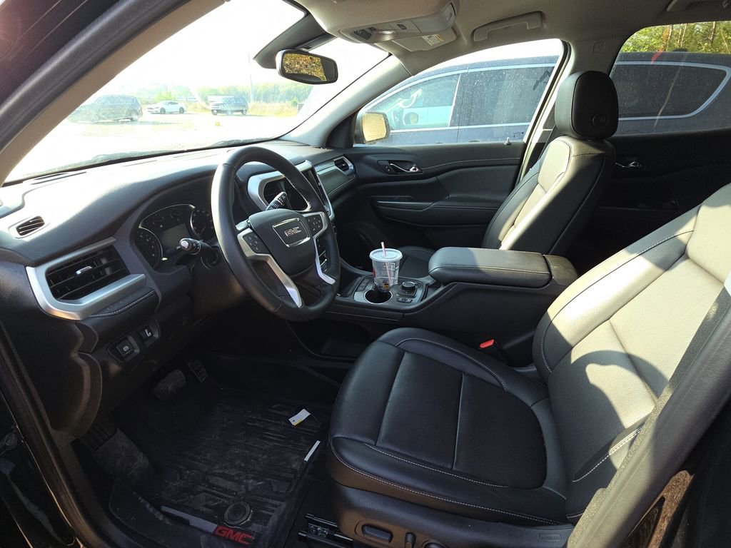 Used 2023 GMC Acadia SLT image 8