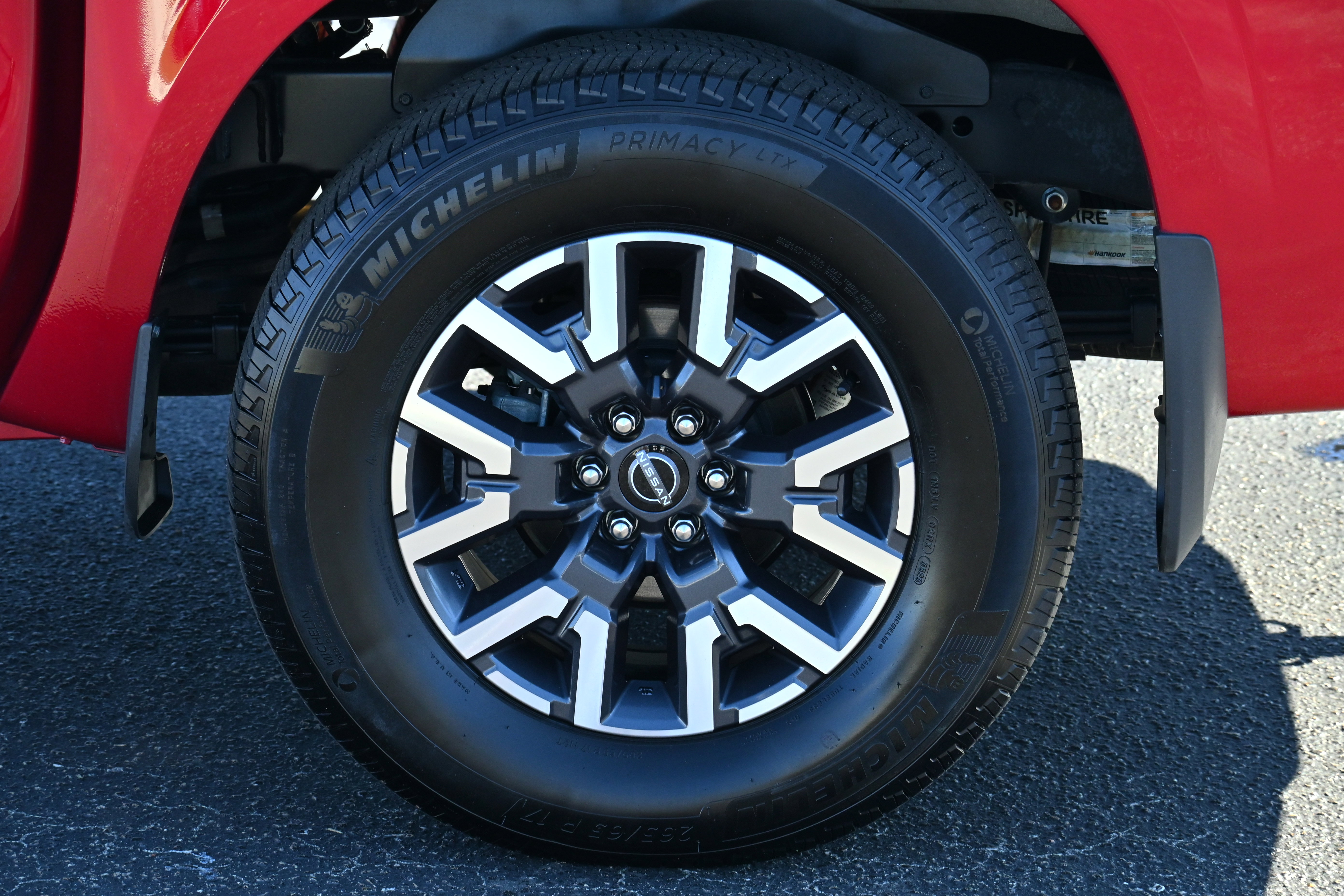 Used 2024 Nissan Frontier SL w/ Technology Package image 33