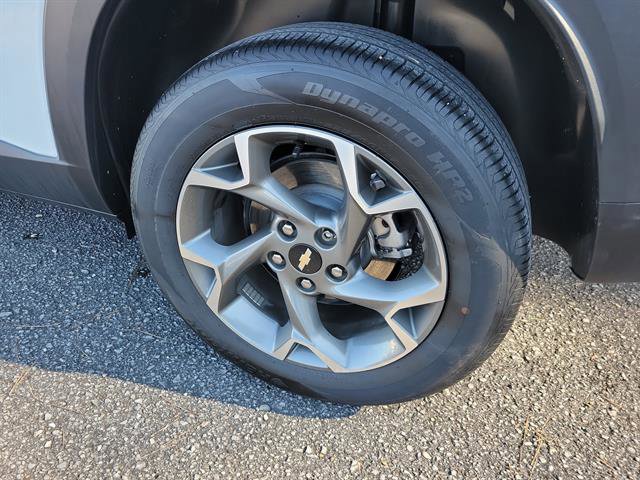 Used 2025 Chevrolet Trax LT image 27