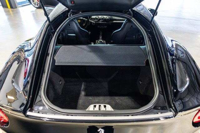 Used 2015 Ferrari F12 Berlinetta RWD image 33