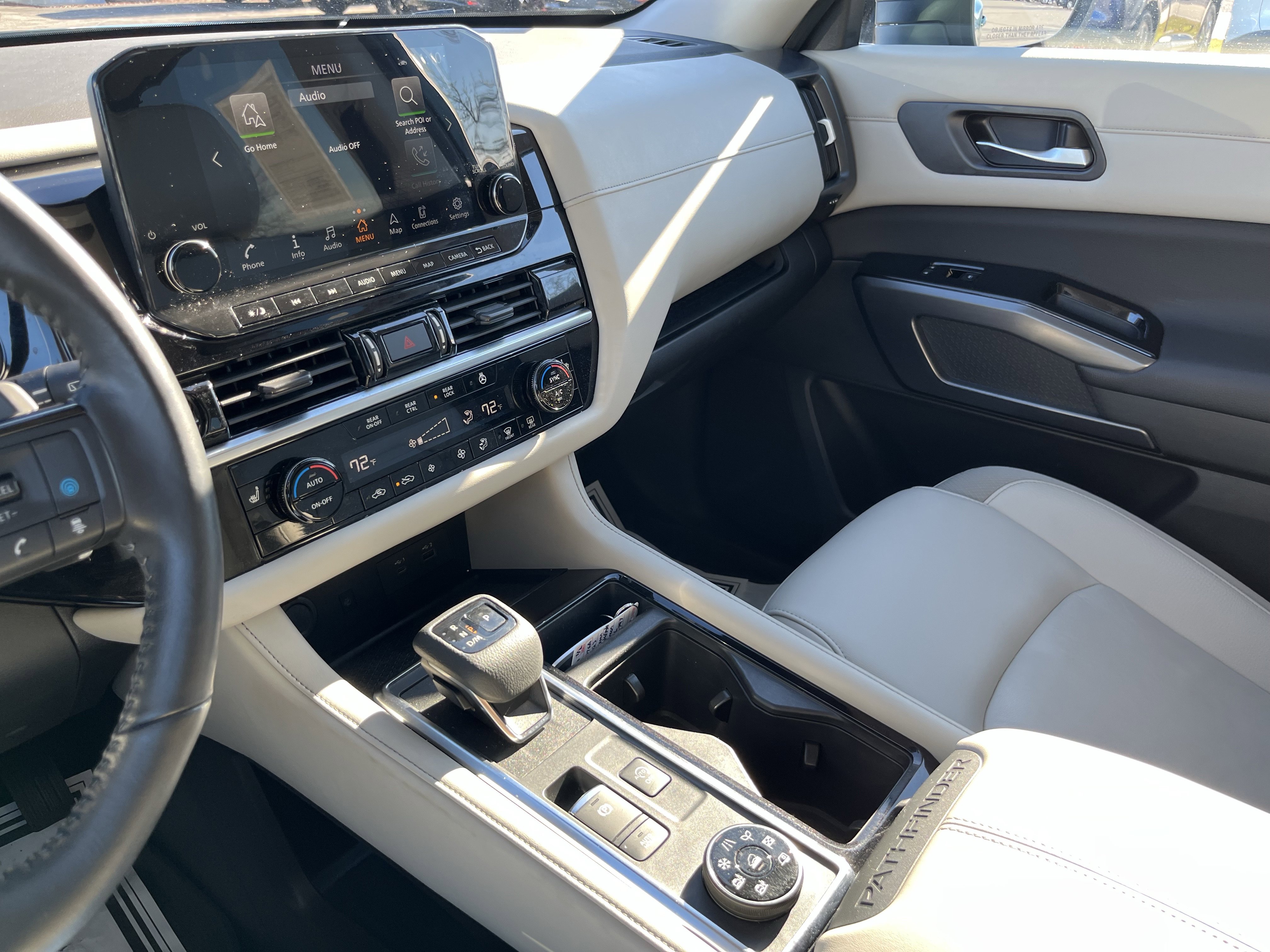 Used 2023 Nissan Pathfinder SL image 26