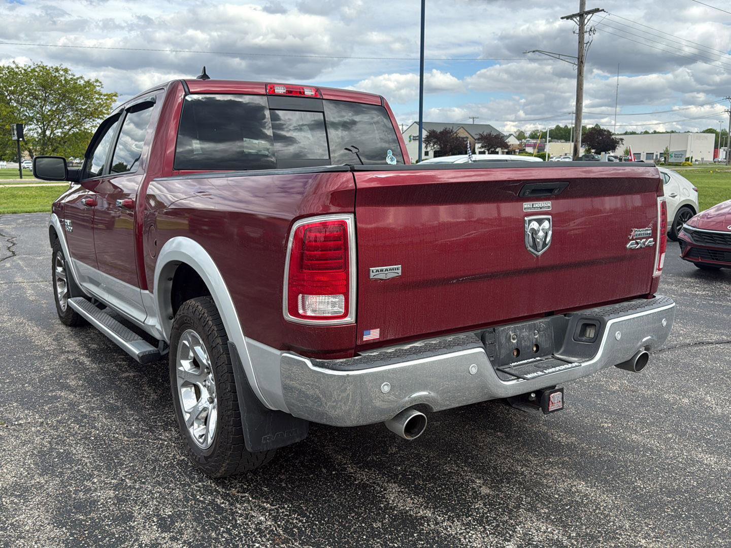 Used 2015 RAM 1500 Laramie w/ Convenience Group AWD/4WD image 10