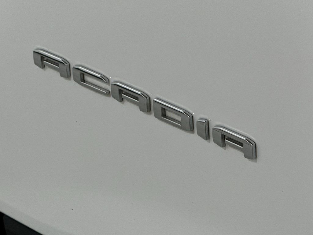 Used 2023 GMC Acadia SLT image 32